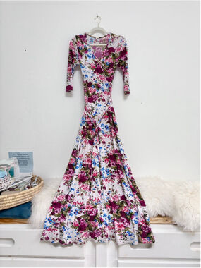 Women's PinkBlush White Pink Floral V-Neck Maxi Dress S